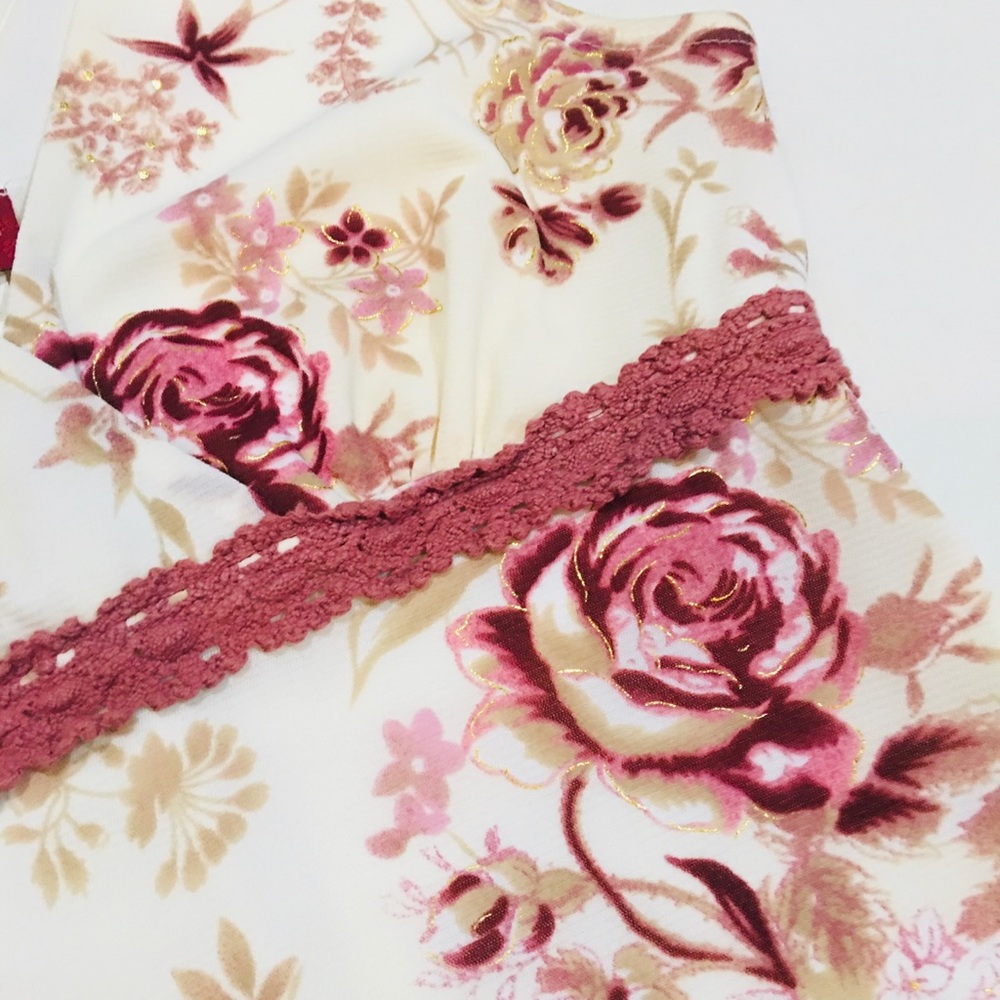 Cream and Pink Floral Mermaid Flare Dress with Gold Detailed Roses - Picture 11 of 13